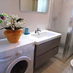 شقة In 24436 *