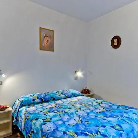 Apartment In 24436